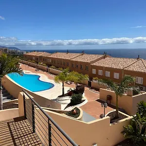 casa-adosada-de-lujo-con-vistas-al-mar.tenerifehoteles.net/
