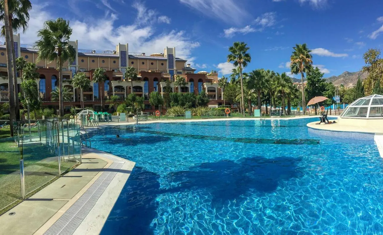 Apt With Heated Pool & Excellent Location - Todoholiday Apartment Benalmadena Spain