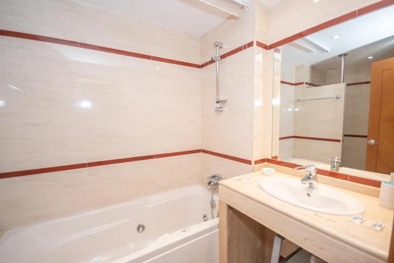 Apt With Heated Pool & Excellent Location - Todoholiday Apartment Benalmadena